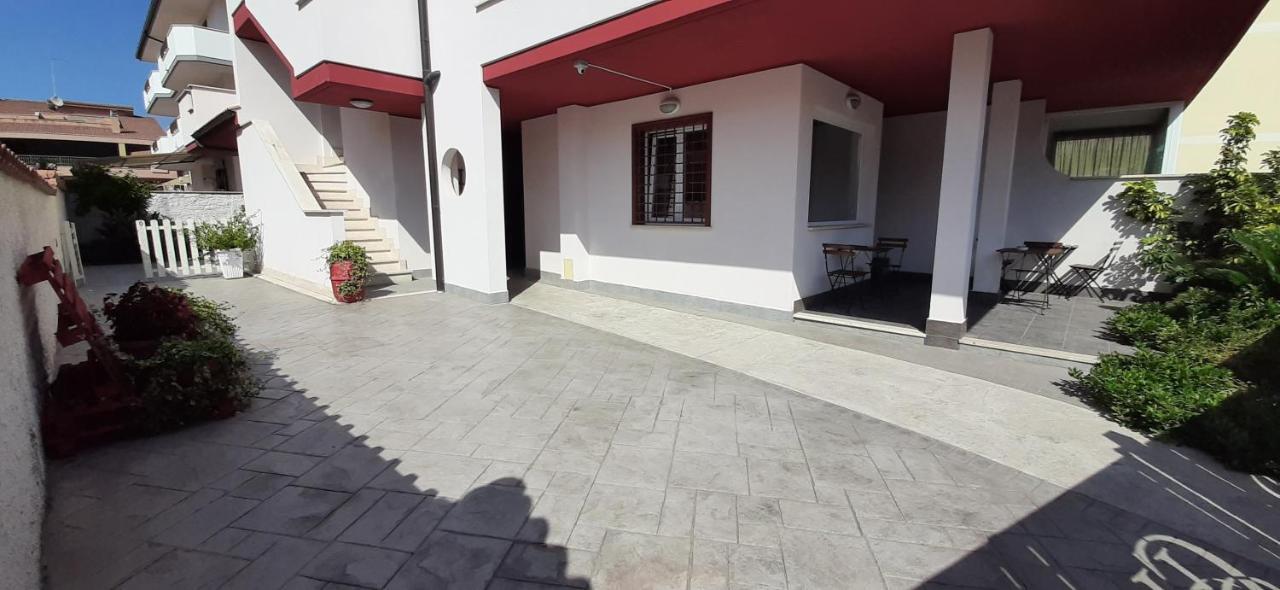 Casadamare Apartment Ladispoli Buitenkant foto